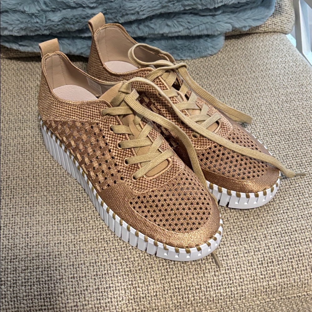 Ilse Jacobsen Tulip lace up sneaker in Latte/white sz 41/10